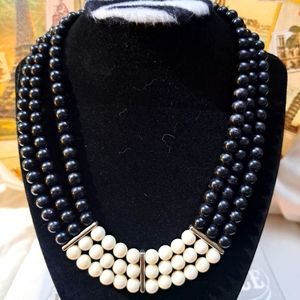 VINTAGE NECKLACE